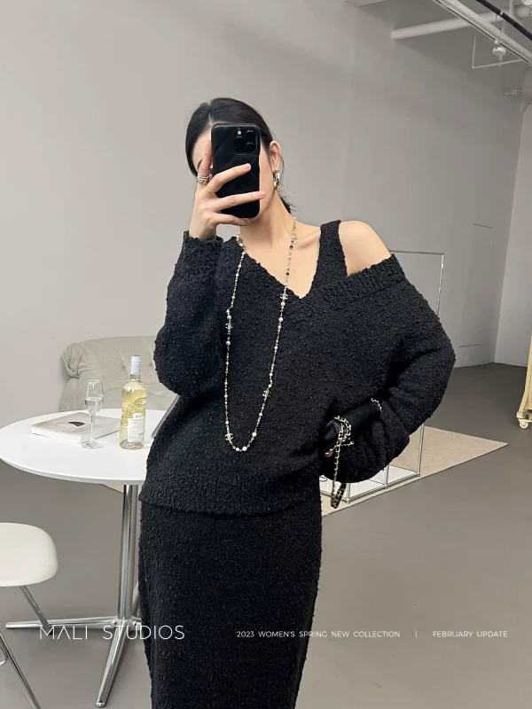 MALI|豆豆纱懒人套装_宽松V领套头毛衣+背心连衣裙两件套