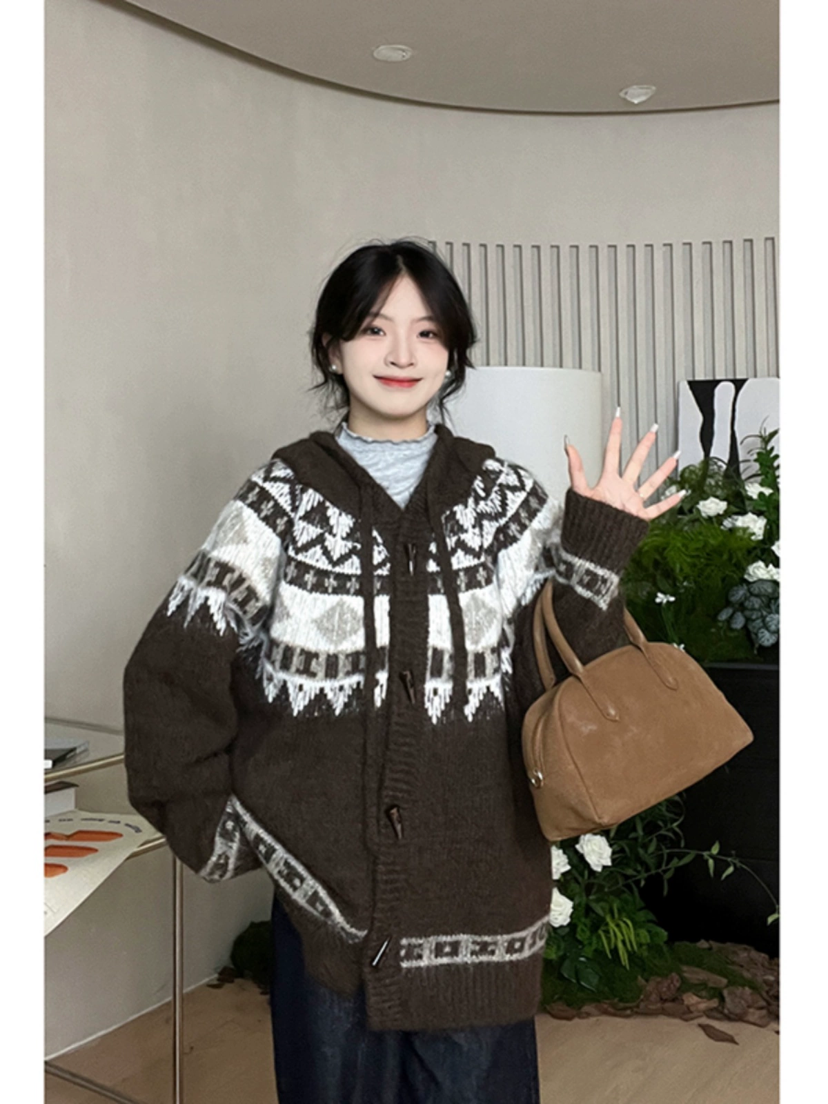 洋气小众撞色复古羊角扣连帽针织衫2024秋季新款韩版女装开衫上衣 - Image 2