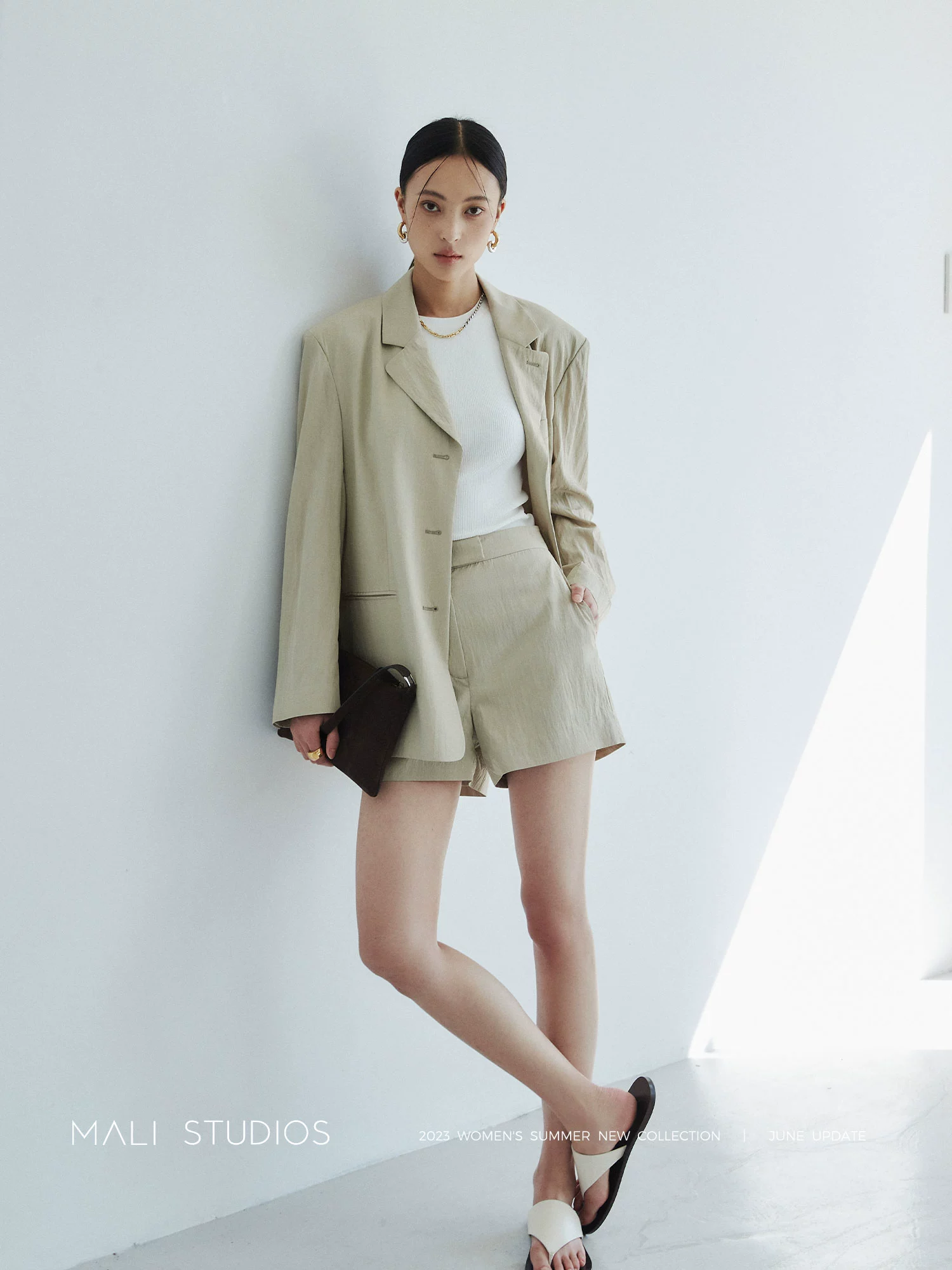 MALI|夏日轻薄肌理感面料_复古小廓型西装+短裤套装