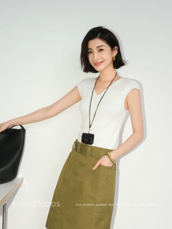 MALI｜冰感曲珠纱_法式V领修身显瘦连肩袖针织衫