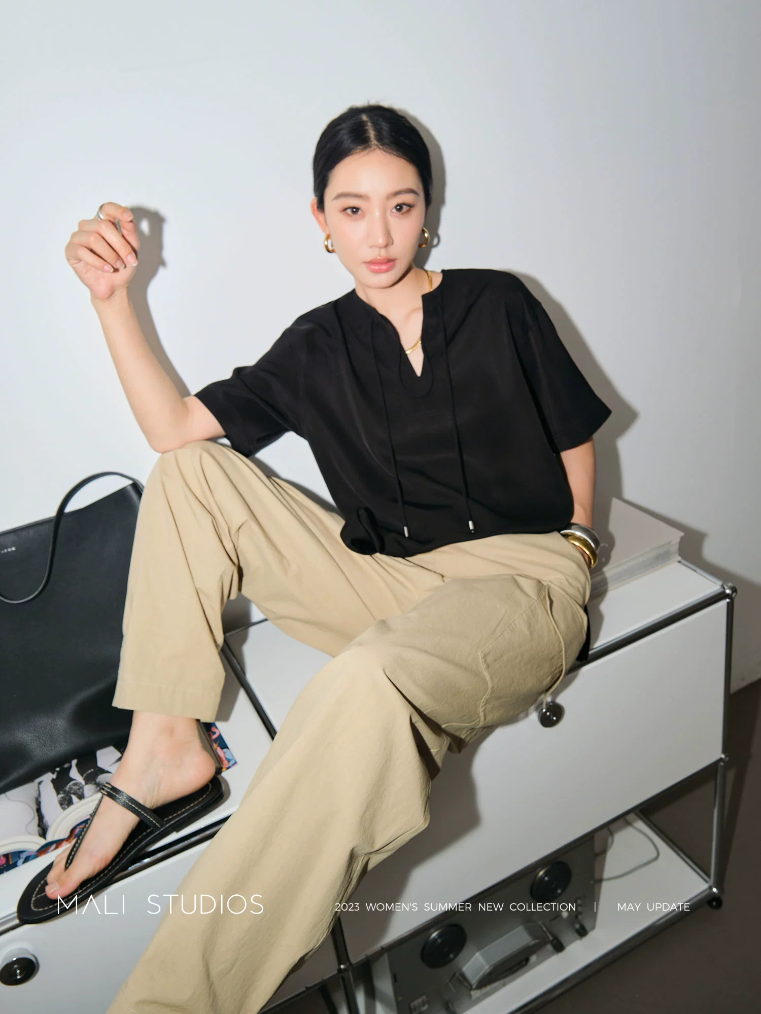 MALI|及简北欧风_醋酸天丝亚麻混纺抽绳V领短袖+短裤懒人套装 - Image 3