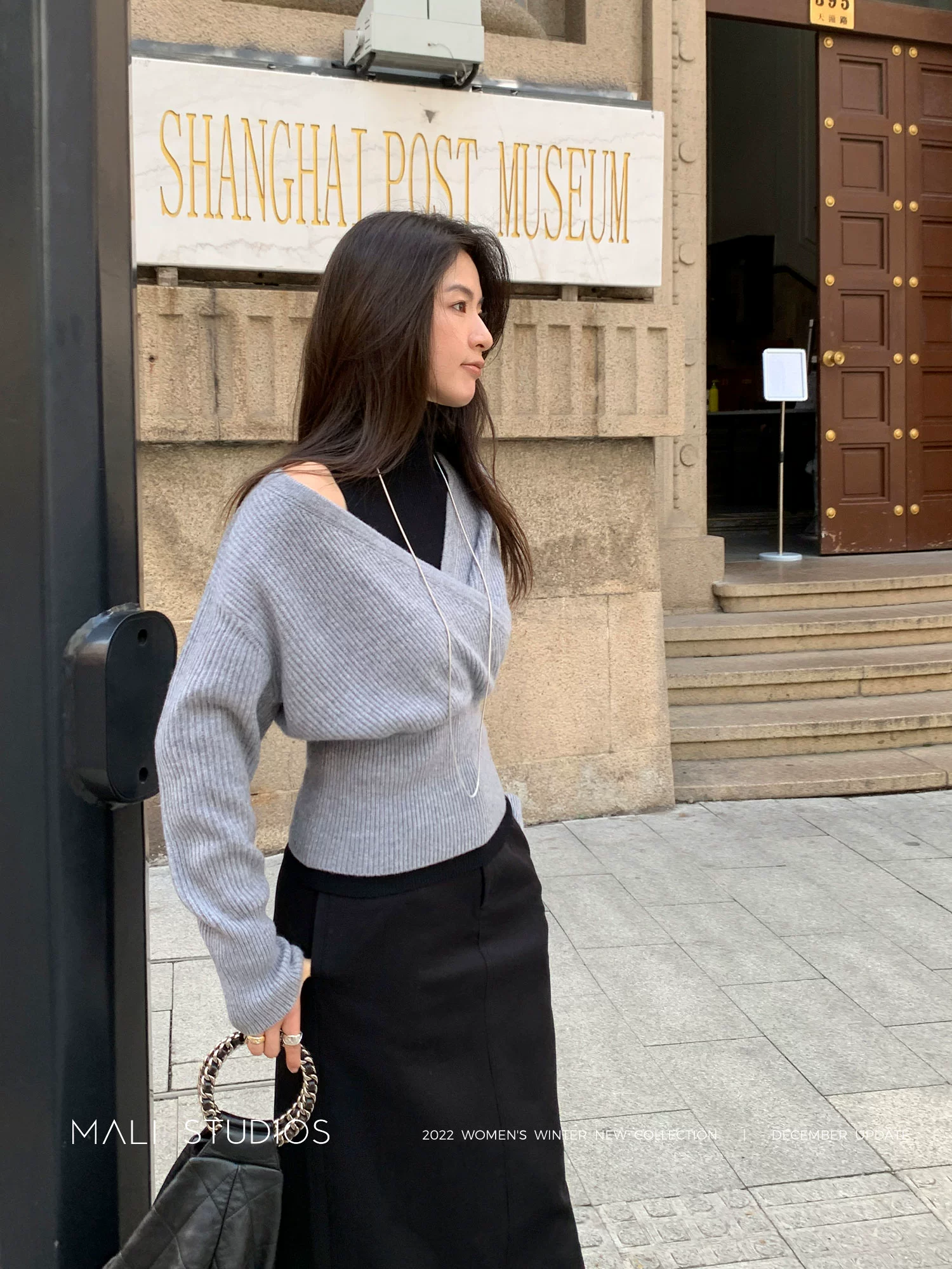 MALI|澳洲18.5um美丽诺羊毛_时髦慵懒叠领收腰显瘦毛衣 - Image 3