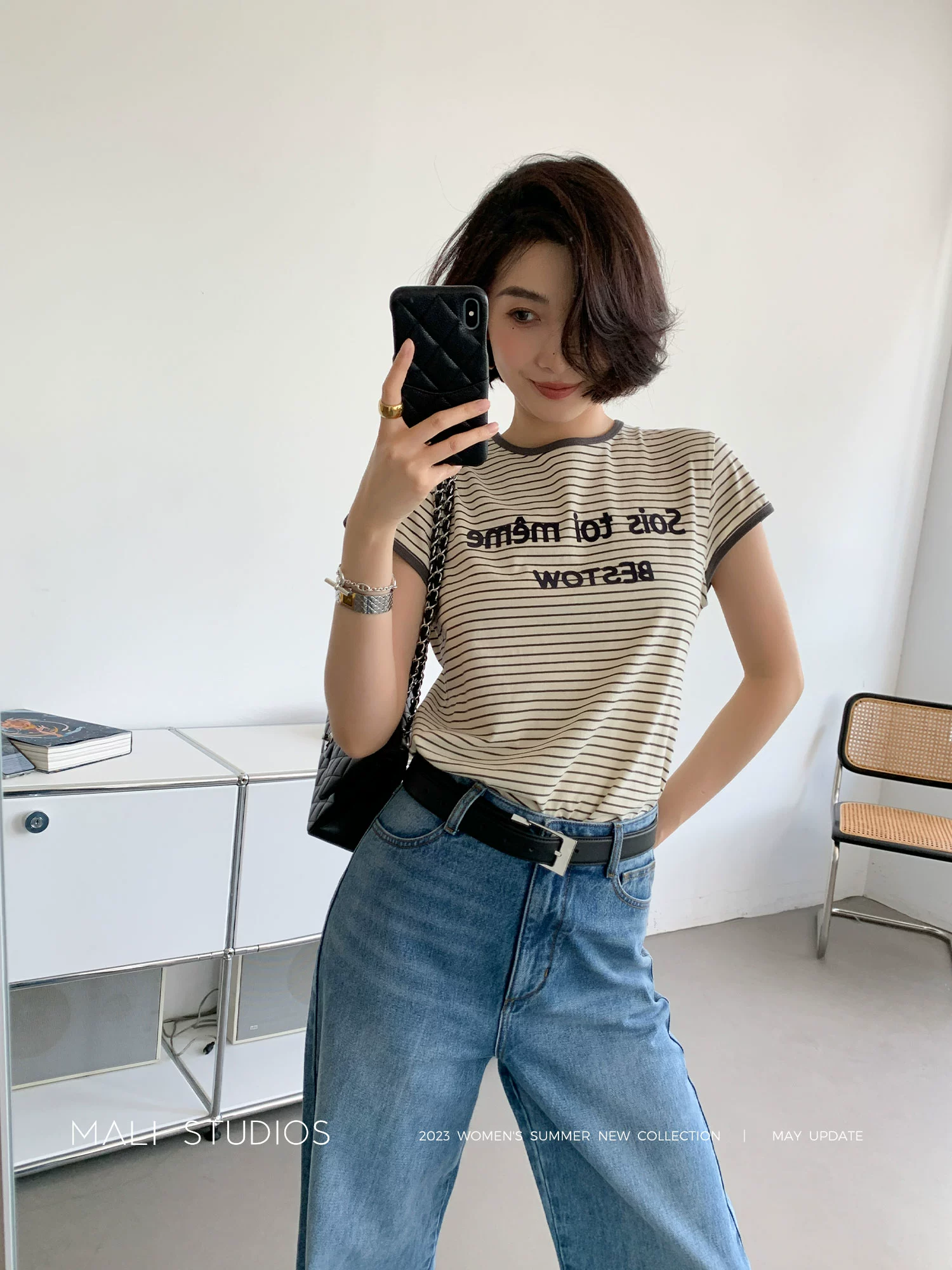 MALI|新疆棉植绒印花_时髦撞色边字母条纹短袖T恤