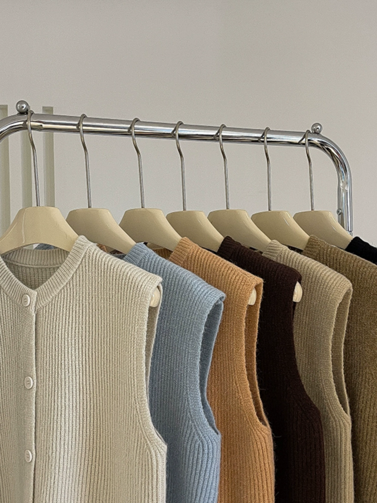 复古软糯圆领毛针织衫马甲2024秋季新款韩版女装叠穿无袖毛衣开衫 - Image 2