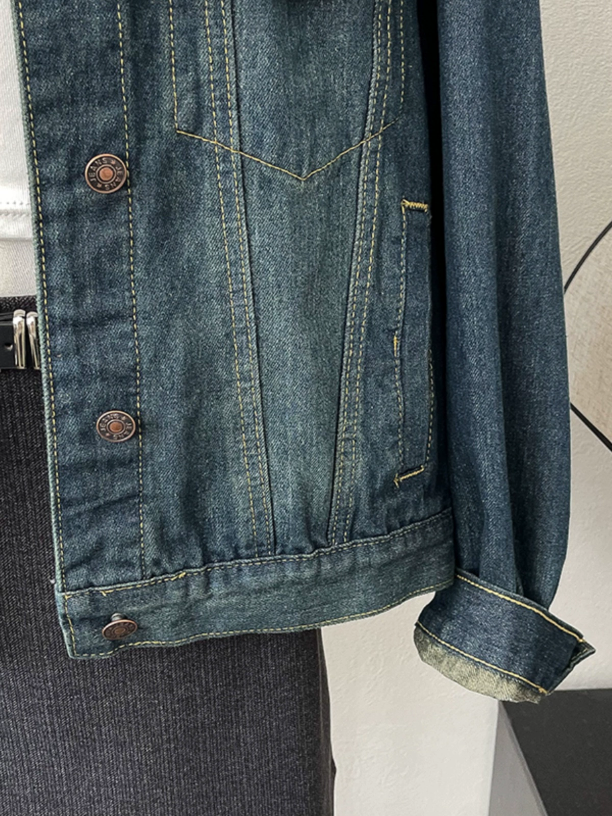 时尚复古翻领牛仔短外套2024秋季新款女装百搭宽松单排扣长袖上衣 - Image 3