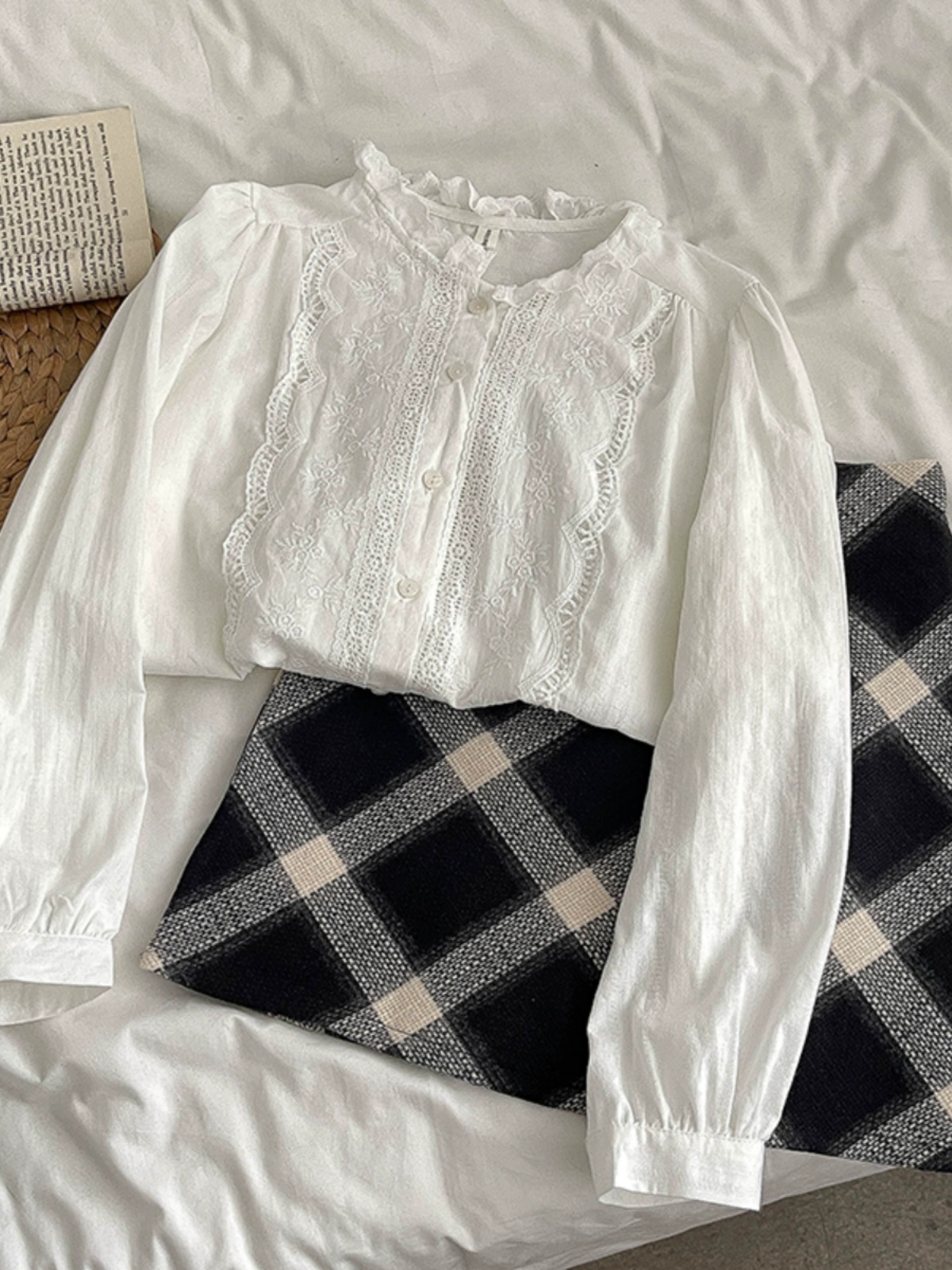 蕾丝花边百搭长袖开衫衬衫2024秋季新款韩版女装宽松显瘦百搭上衣