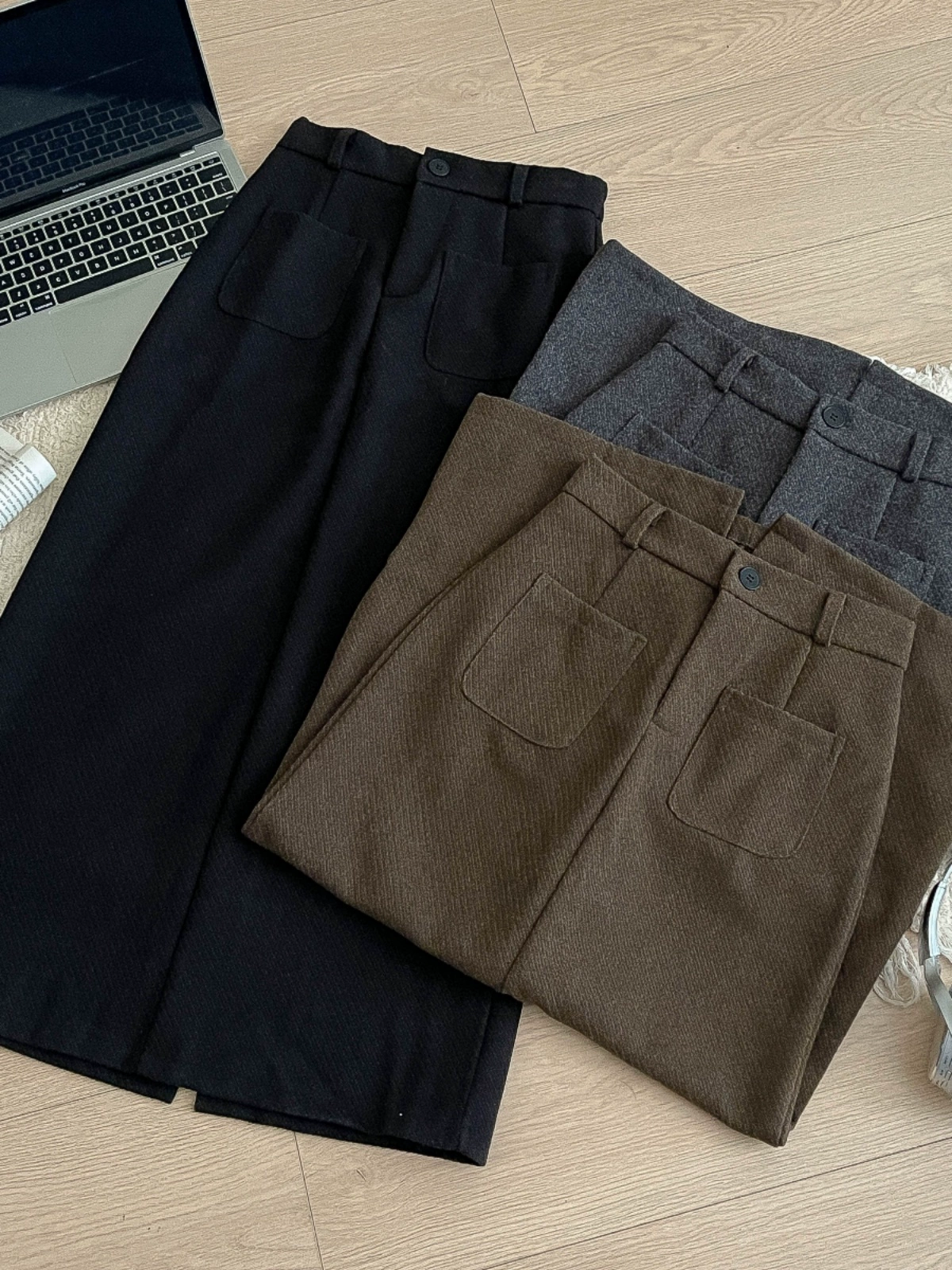 毛呢半身裙女2024秋冬中长款半裙显瘦气质复古赫本风高腰直筒裙子