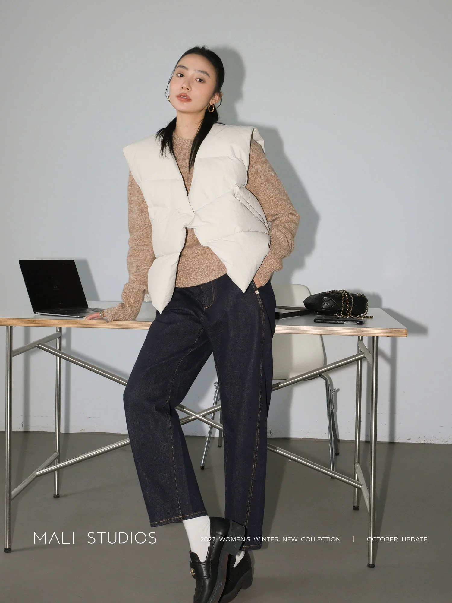 MALI|博主同款 磨毛保暖 显瘦遮肉圆弧扭缝九分牛仔裤 - Image 4