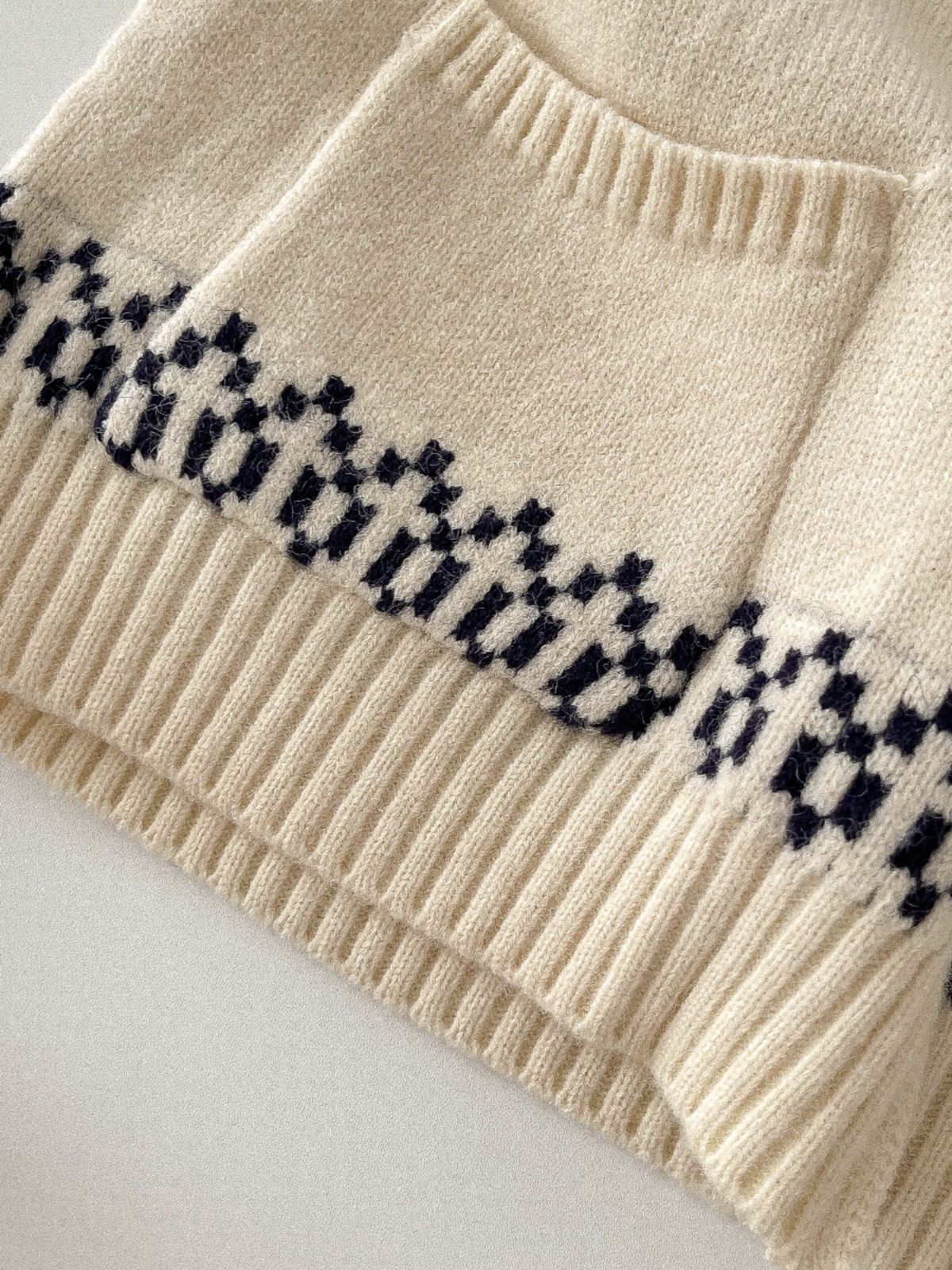 2024新款休闲复古宽松小海豚提花针织开衫女秋冬拉链毛衣外套女 - Image 4