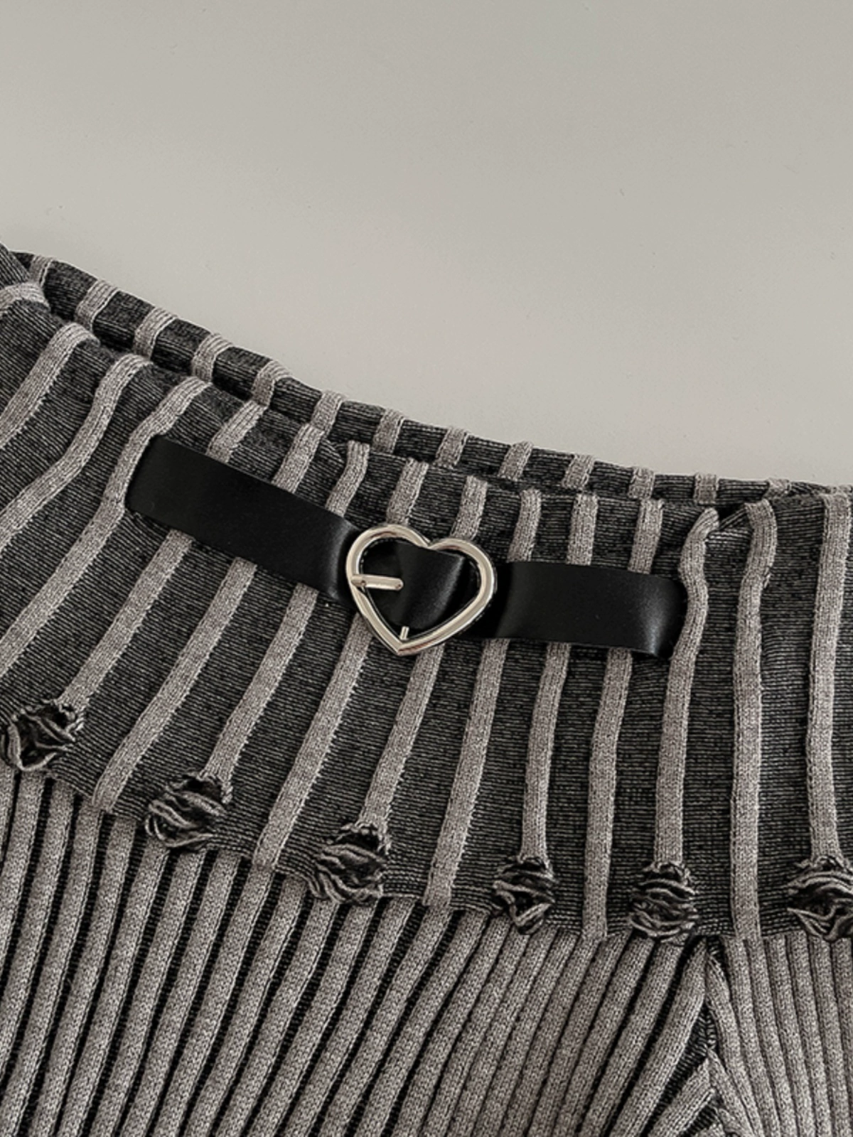 个性小众坑条翻边一字领套头毛衣女2024冬季新款韩版气质毛针织衫 - Image 3