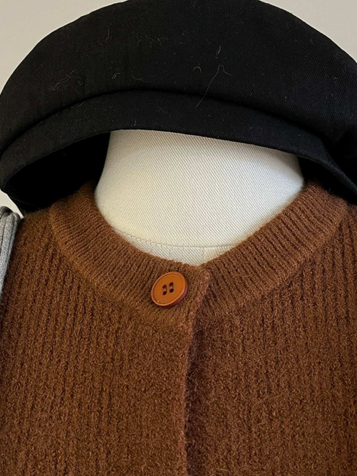 复古软糯圆领毛针织衫马甲2024秋季新款韩版女装叠穿无袖毛衣开衫 - Image 4