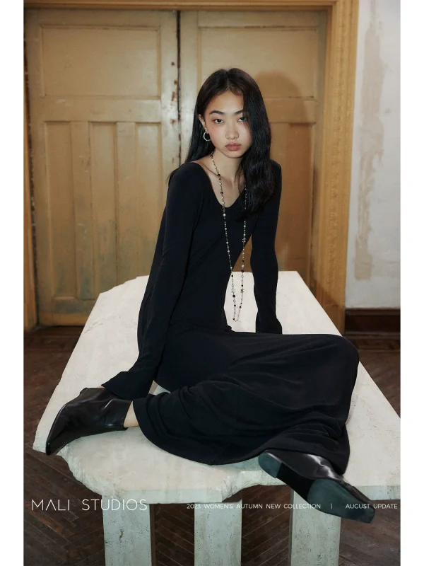 MALI|2WAYS前后两穿_莱赛尔羊毛極简喇叭袖超长连衣裙针织OP