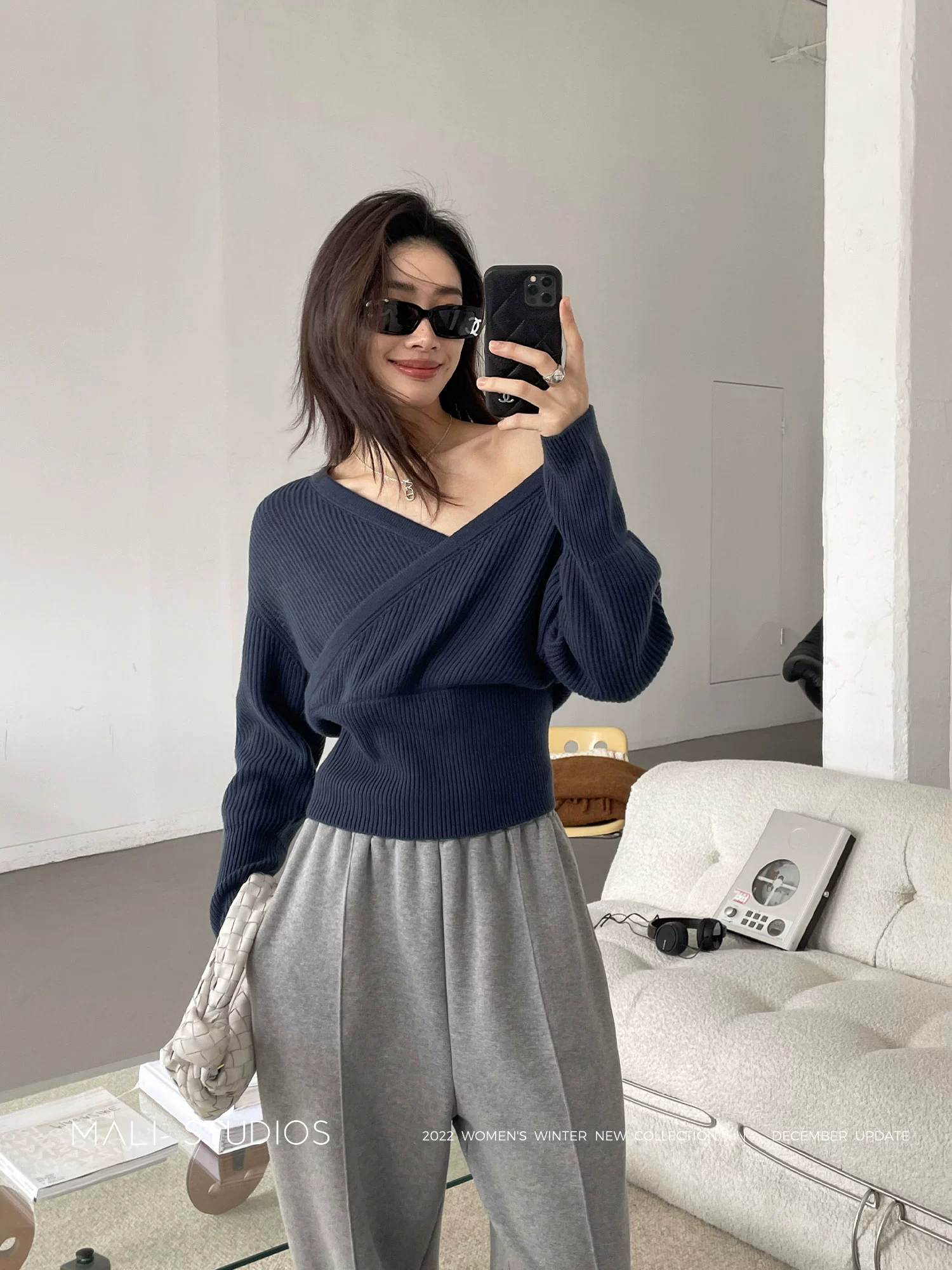 MALI|澳洲18.5um美丽诺羊毛_时髦慵懒叠领收腰显瘦毛衣 - Image 4