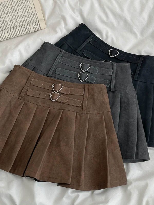 纯色心形卡扣高腰百褶半身裙2024秋季新款韩版女百搭防走光A字裙