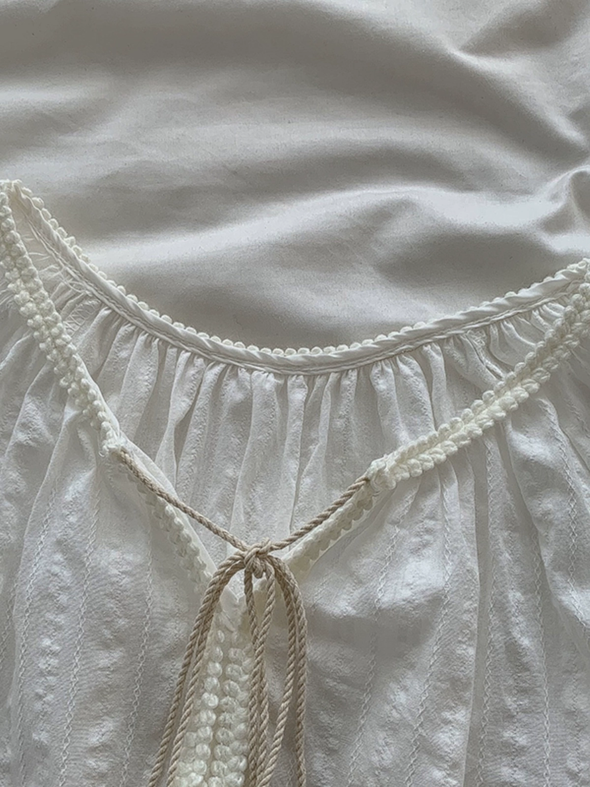 甜美流苏绑带宽松衬衫2024秋季新款女装日系设计感小众泡泡袖上衣 - Image 2