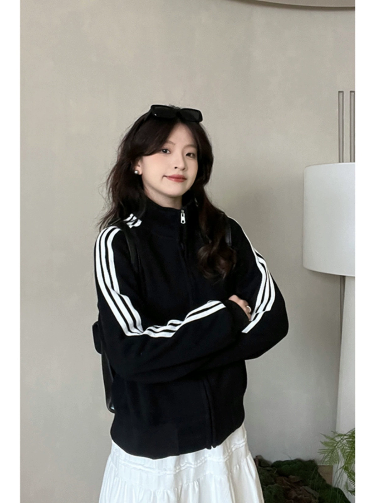 立领拉链条纹运动风加绒外套2024秋季新款韩版女宽松显瘦百搭上衣 - Image 4