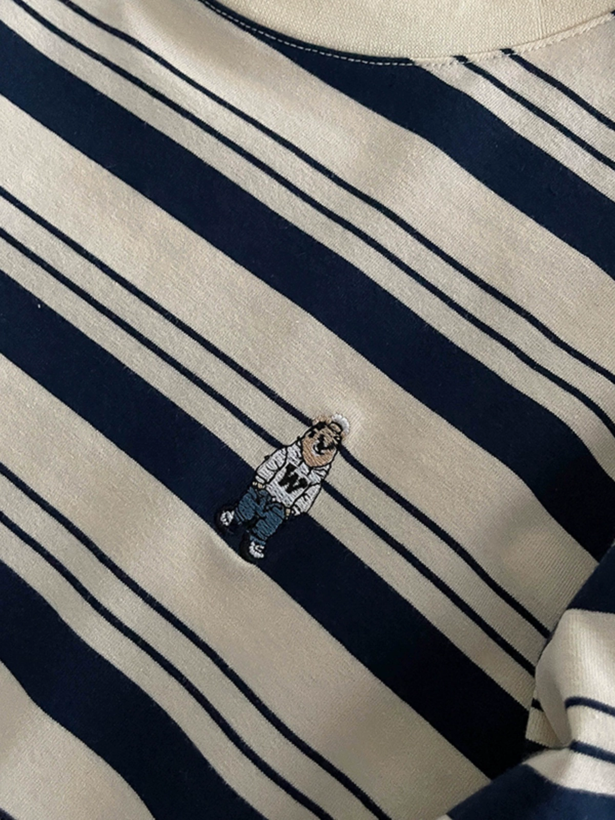 小熊刺绣减龄条纹T恤2024秋季新款女长袖简约套头洋气长袖上衣潮 - Image 4