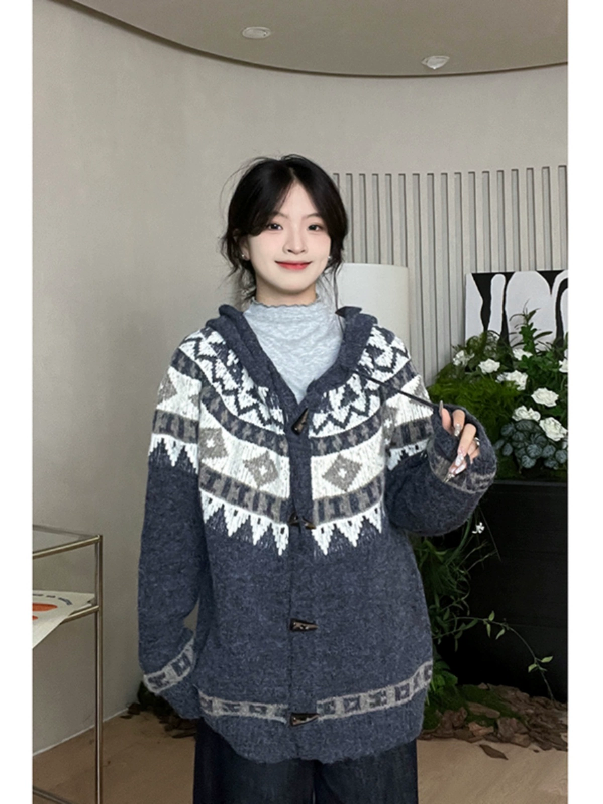 洋气小众撞色复古羊角扣连帽针织衫2024秋季新款韩版女装开衫上衣 - Image 3