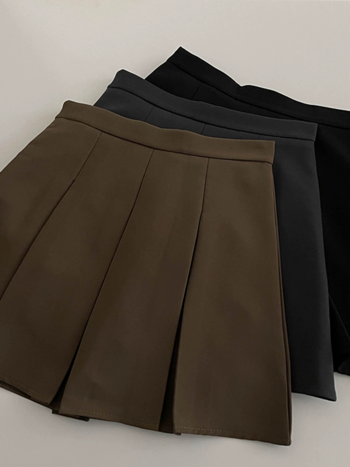 气质纯色百褶半身裙女装2024秋季新款韩版高腰防走光学院风A字裙