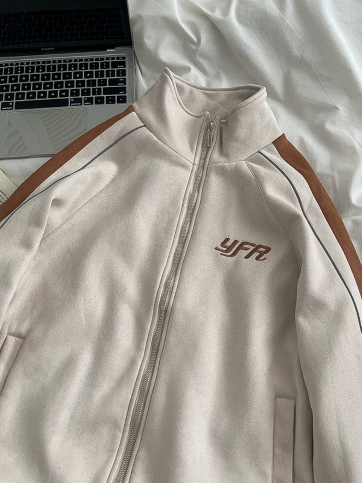 高级感字母刺绣气质外套2024秋季新款韩版女磨毛立领拉链开衫上衣 - Image 2